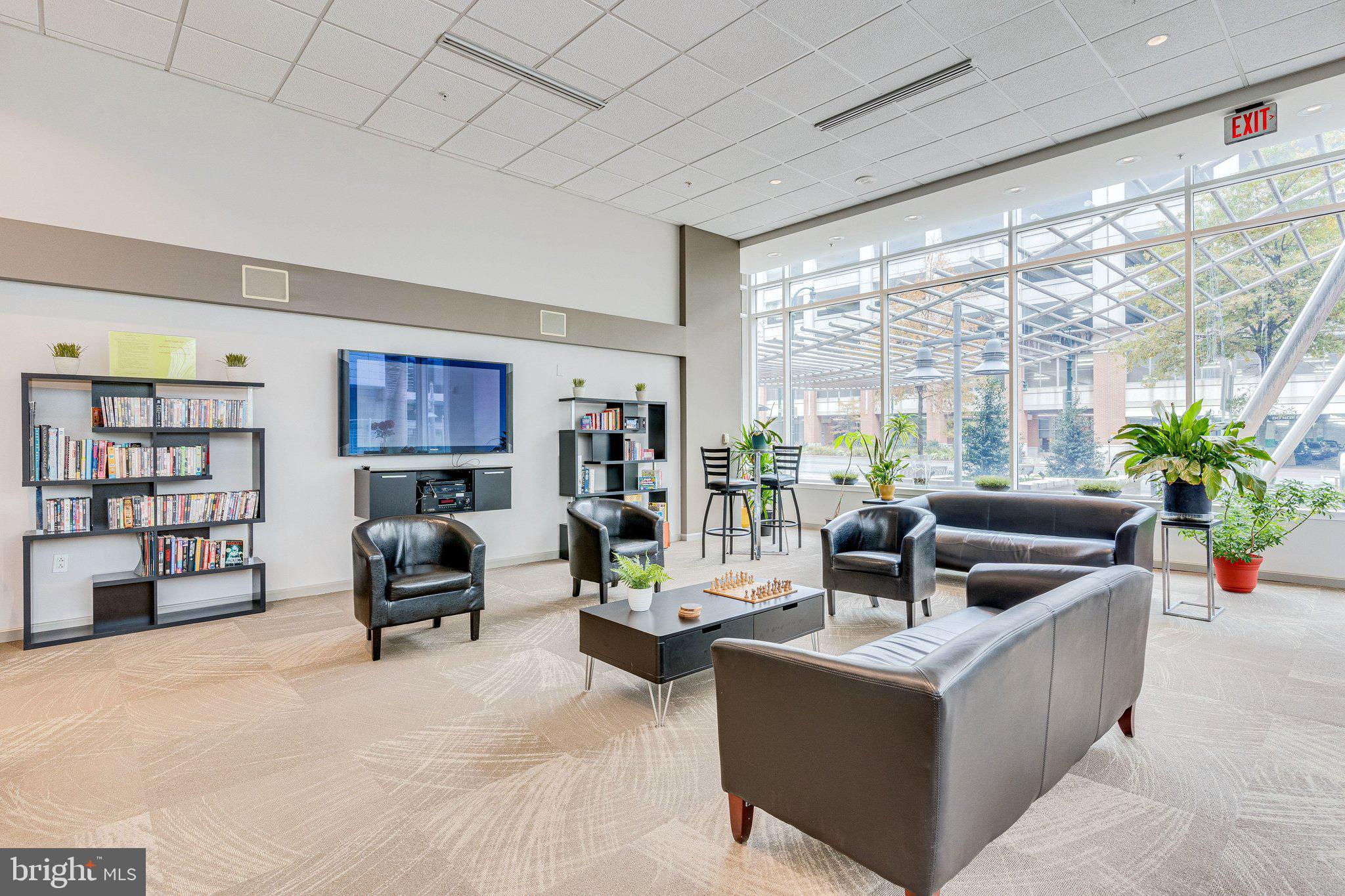 930 Wayne Avenue, Unit 1009 Silver Spring, MD 20910 - Photo 29 of 42 Community Room