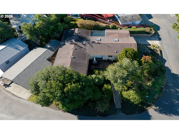 $370,000 | 1601 Rhododendron Drive, Unit 534, Florence, OR 97439