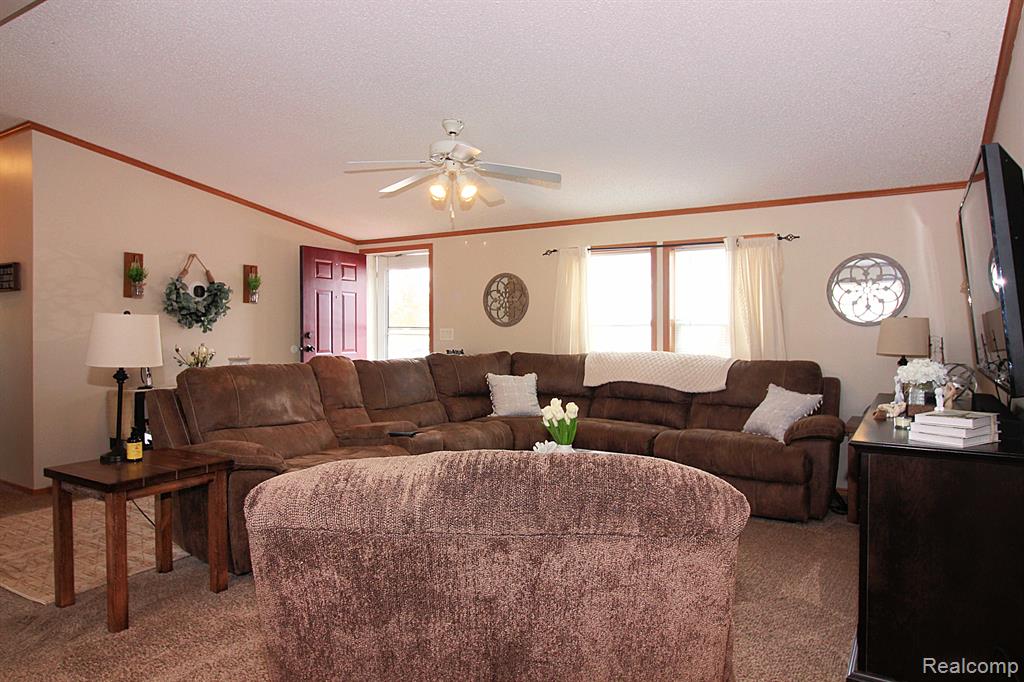 3898 Ryans Ridge Monroe, MI 48161 - Photo 6 of 26