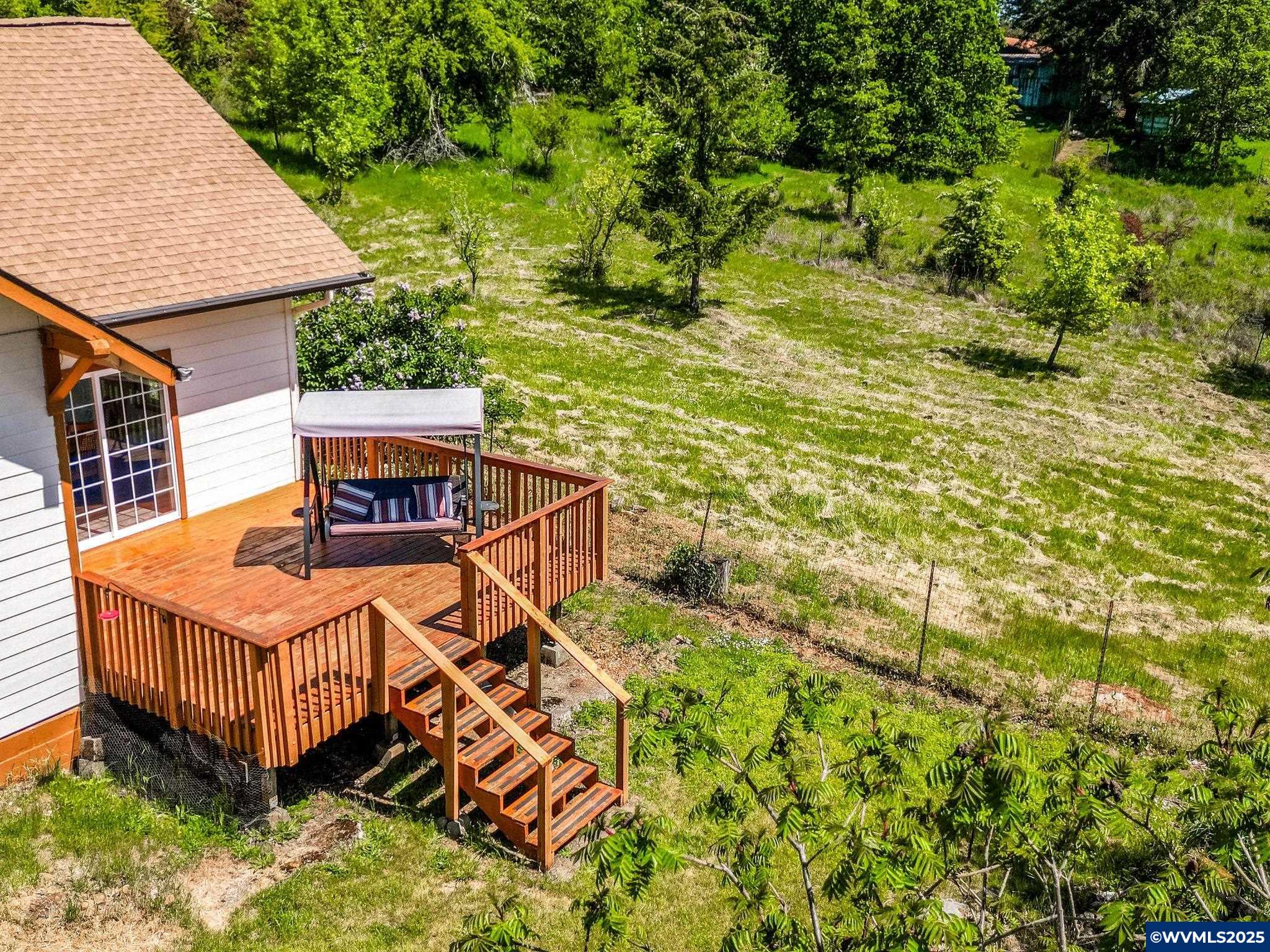16070 Oakdale Road Dallas, OR 97338 - Photo 3 of 49