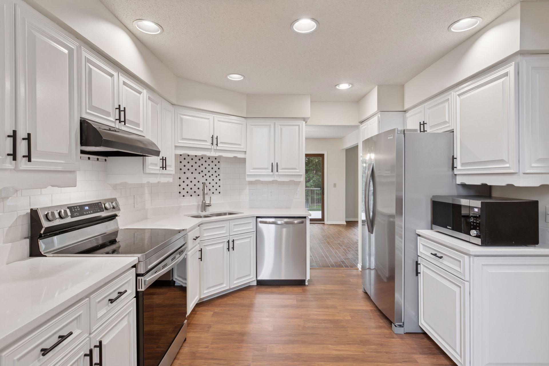 7406 Cahill Road Edina, MN 55439 - Photo 12 of 52