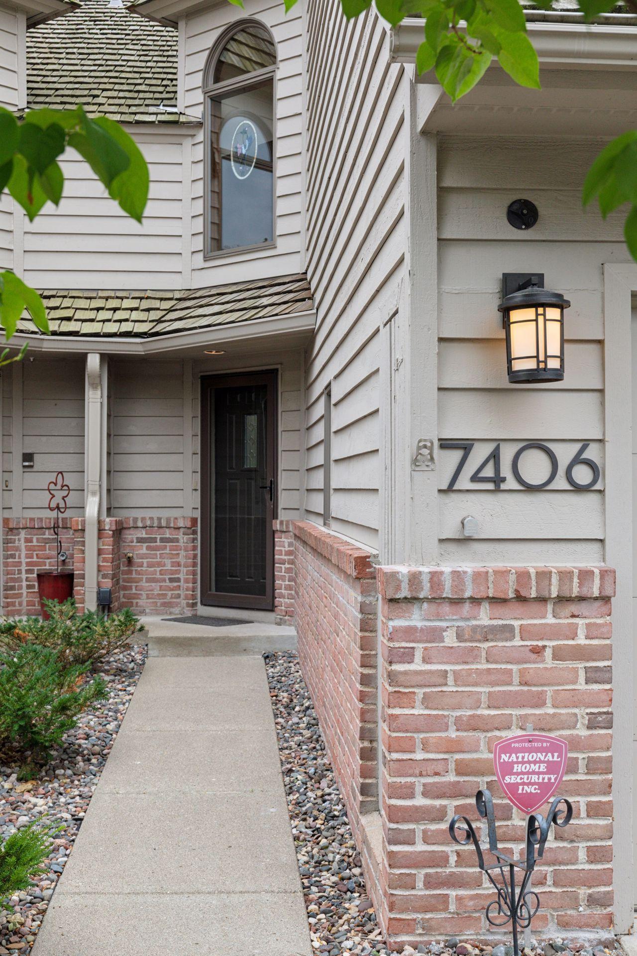 7406 Cahill Road Edina, MN 55439 - Photo 3 of 52