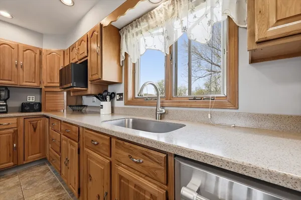 $559,000 | 54 Helen Street, Chicopee, MA 01020