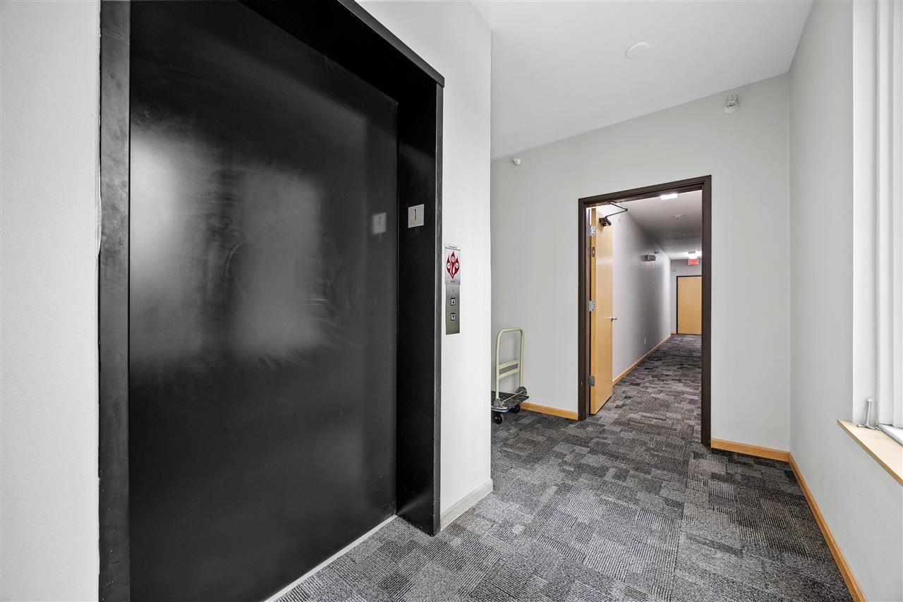 1092 Walnut Avenue, Unit 102 Riverside, IA 52327 - Photo 23 of 35 Gallery Image 23