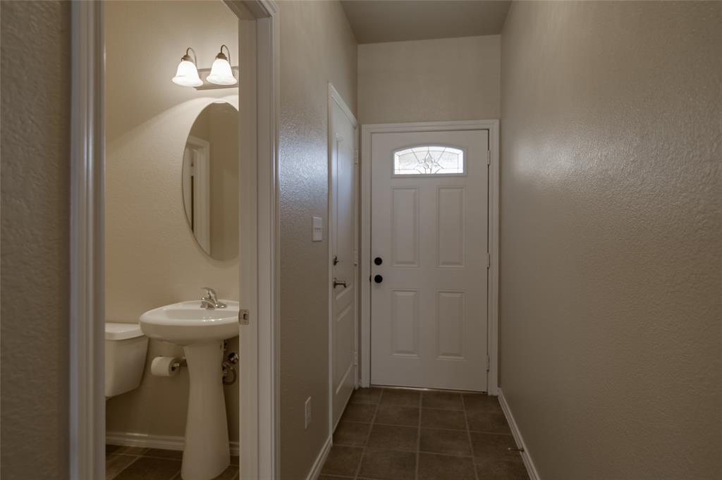 706 Parkplace Ridge Princeton, TX 75407 - Photo 3 of 19 Gallery Image 3