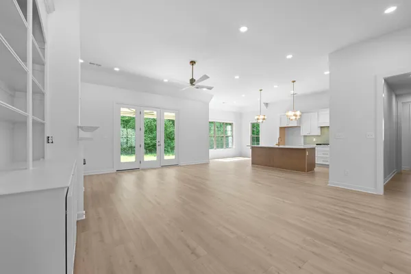 $639,999 | 5371 Kaitlynn Rose Drive West, Lakeland, TN 38002