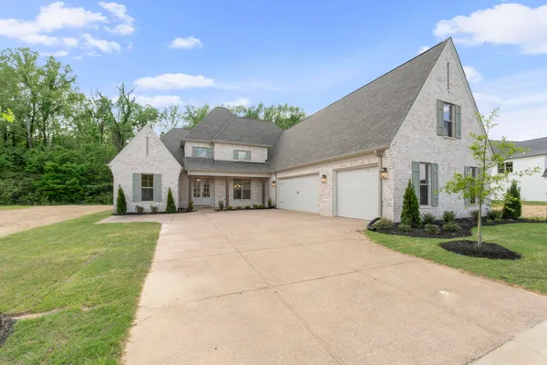 $639,999 | 5371 Kaitlynn Rose Drive West, Lakeland, TN 38002