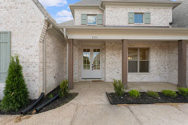 $639,999 | 5371 Kaitlynn Rose Drive West, Lakeland, TN 38002