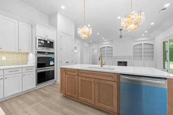$639,999 | 5371 Kaitlynn Rose Drive West, Lakeland, TN 38002