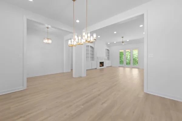 $639,999 | 5371 Kaitlynn Rose Drive West, Lakeland, TN 38002