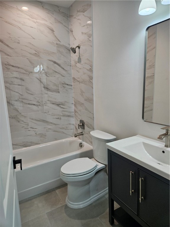 961 George Street Sebastian, FL 32958 - Photo 12 of 18 a bathroom with a sink a toilet and shower