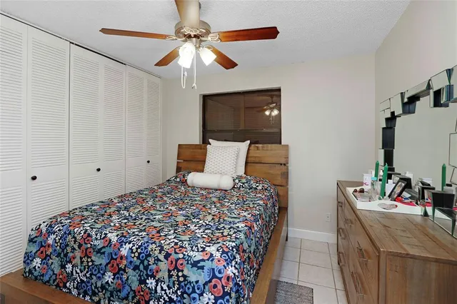 $425,000 | 1640 West Golfview Drive, Pembroke Pines, FL 33026