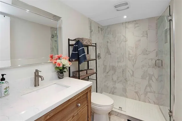 $425,000 | 1640 West Golfview Drive, Pembroke Pines, FL 33026