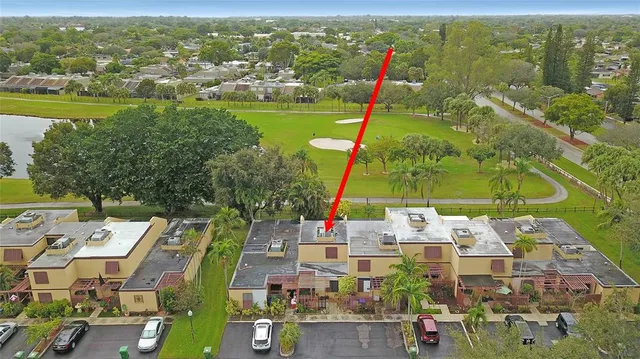 $425,000 | 1640 West Golfview Drive, Pembroke Pines, FL 33026