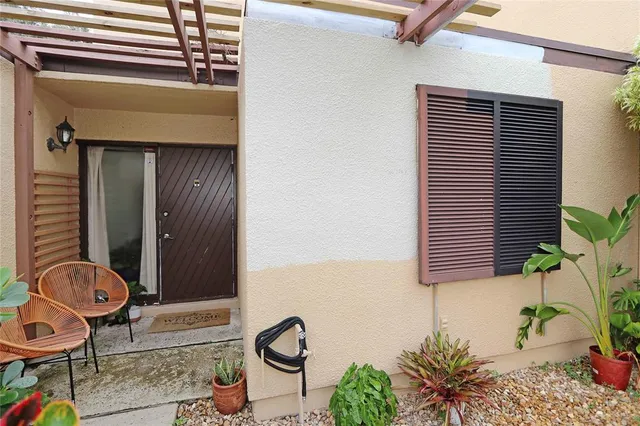 $425,000 | 1640 West Golfview Drive, Pembroke Pines, FL 33026