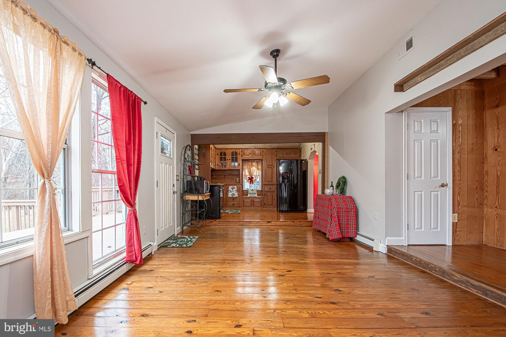 8270 Rogues Road Catlett, VA 20119 - Photo 9 of 39