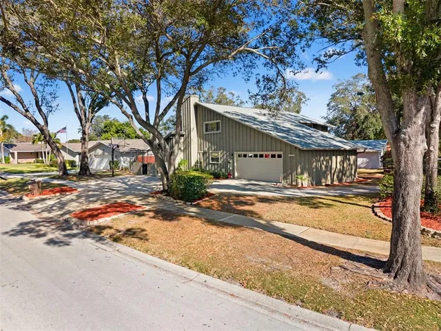 $635,000 | 2659 Diamond Head Drive North, Clearwater, FL 33761
