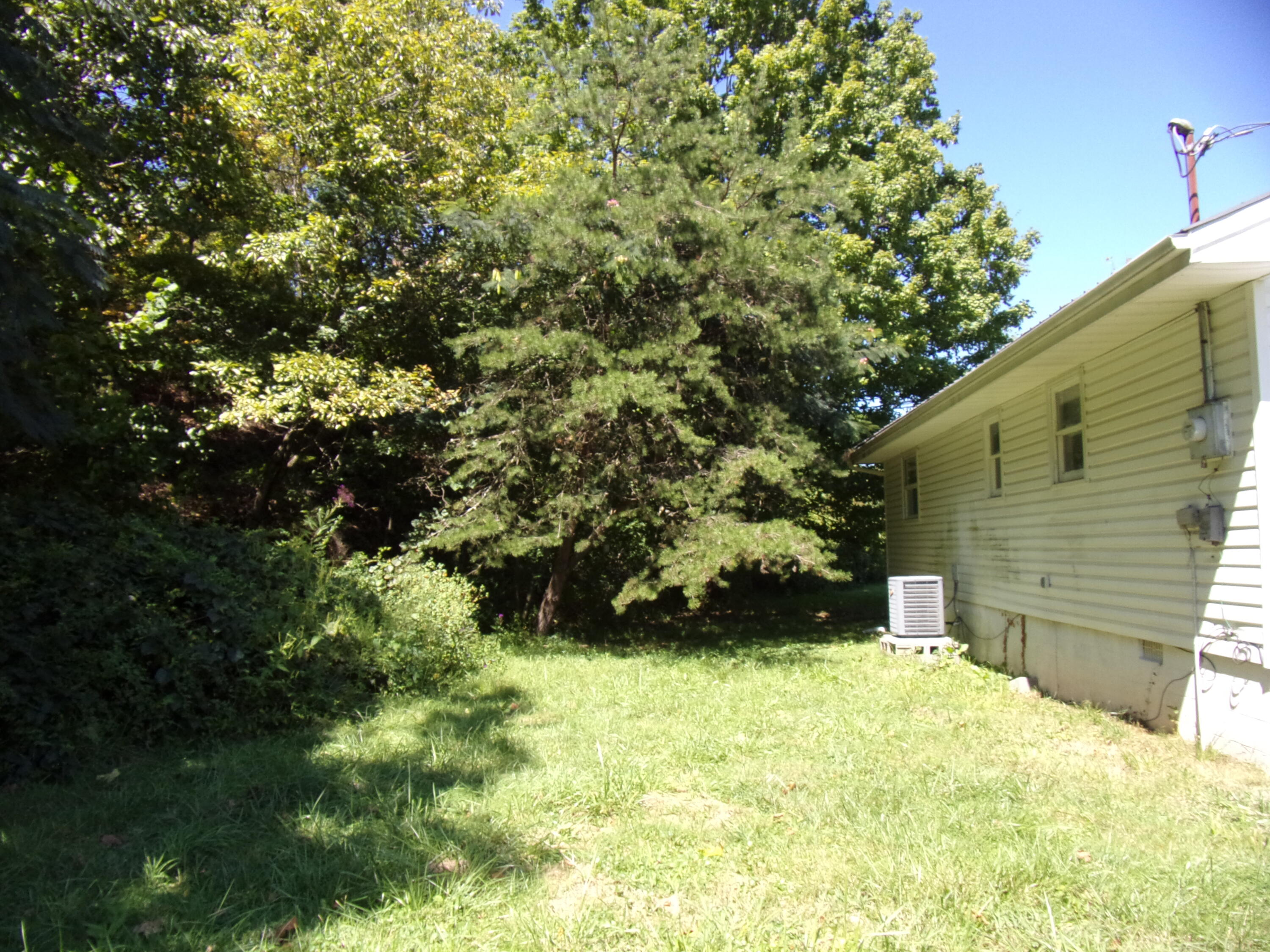 11194 Hope Means Road Means, KY 40346 - Photo 22 of 29 101_1849