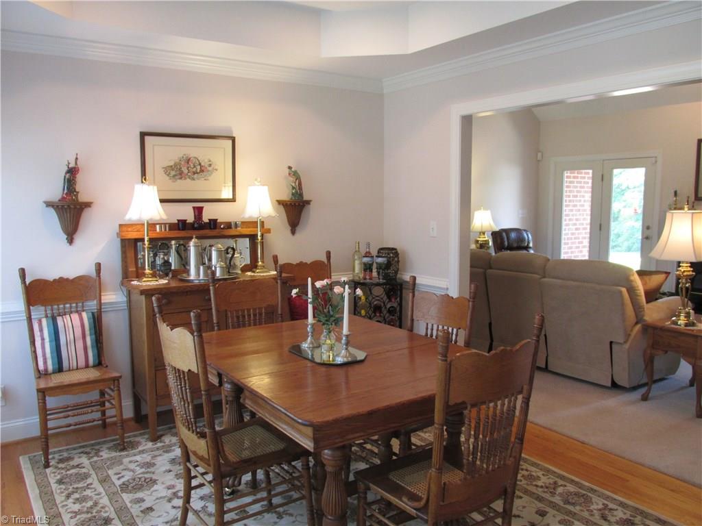 200 Navajo Road Lexington, NC 27295 - Photo 4 of 29 Dining area is off Family room/Living room and kitchen