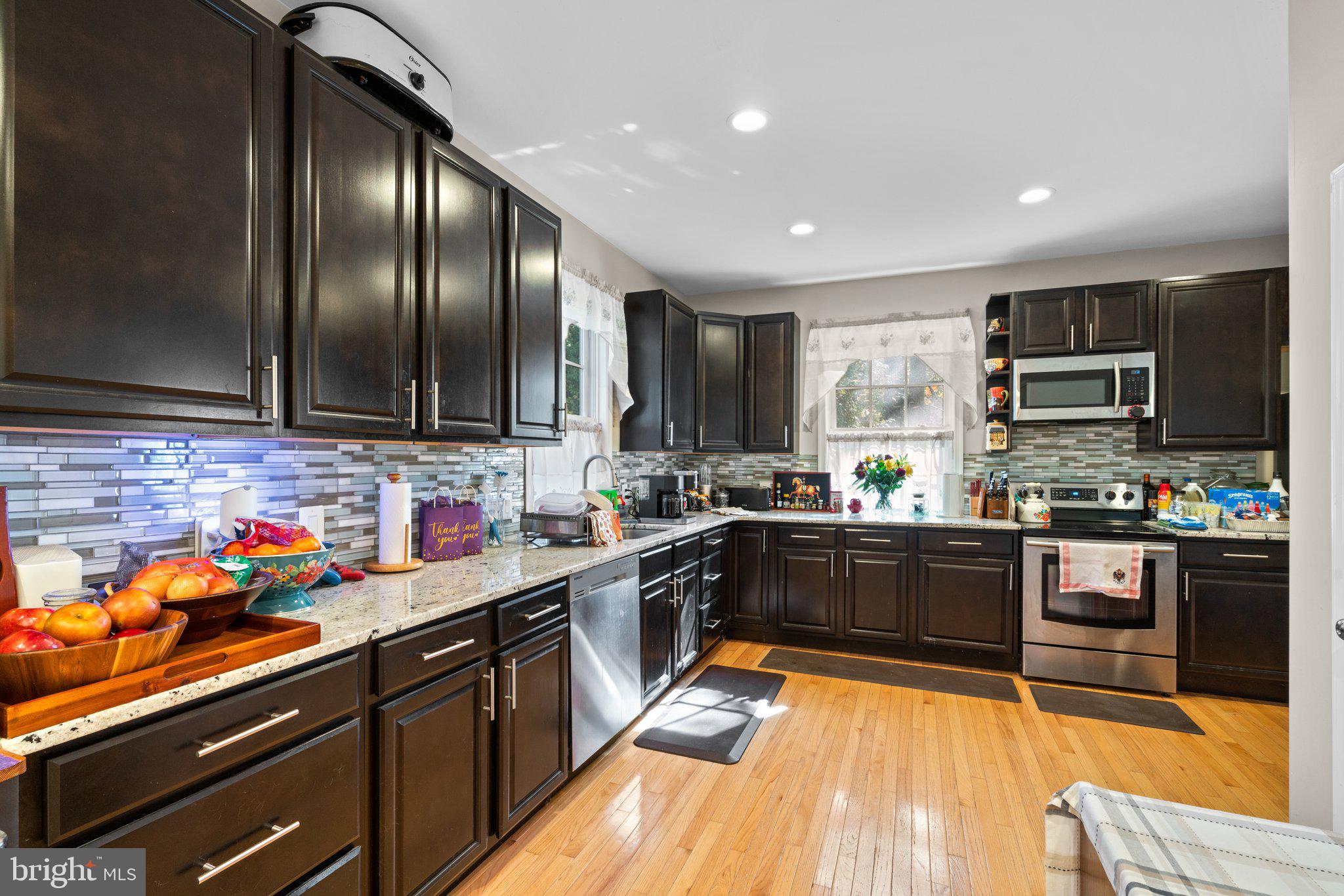 2301 Hillhouse Road Baltimore, MD 21207 - Photo 8 of 44 Lots of Cabinet Storage