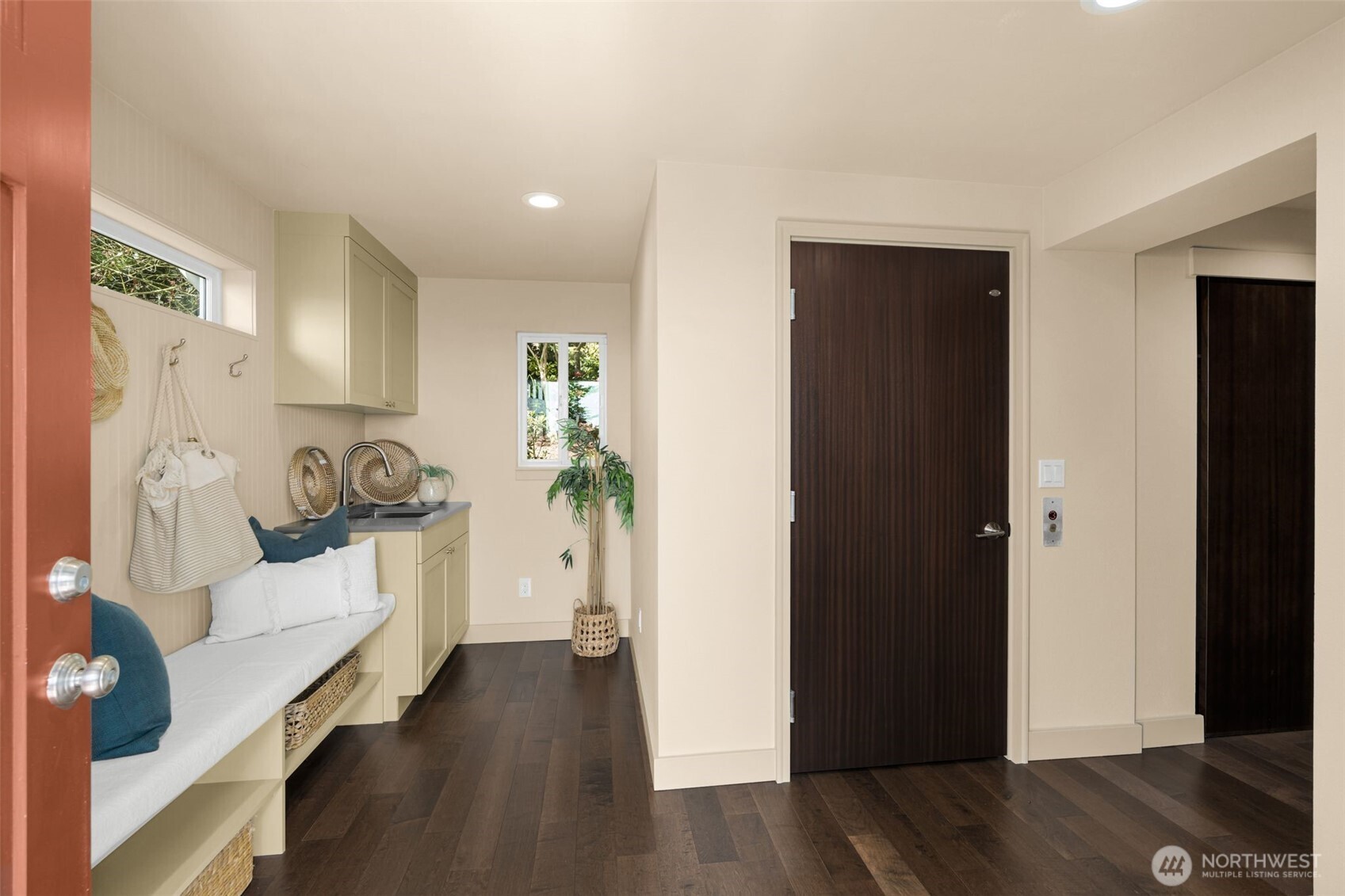 4622 57th Avenue Southwest Seattle, WA 98116 - Photo 28 of 36