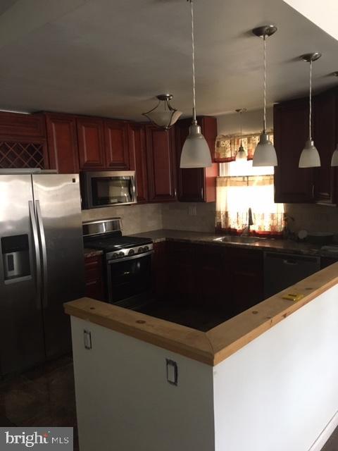 1839 Tomlinson Road Philadelphia, PA 19116 - Photo 6 of 16 Gallery Image 6