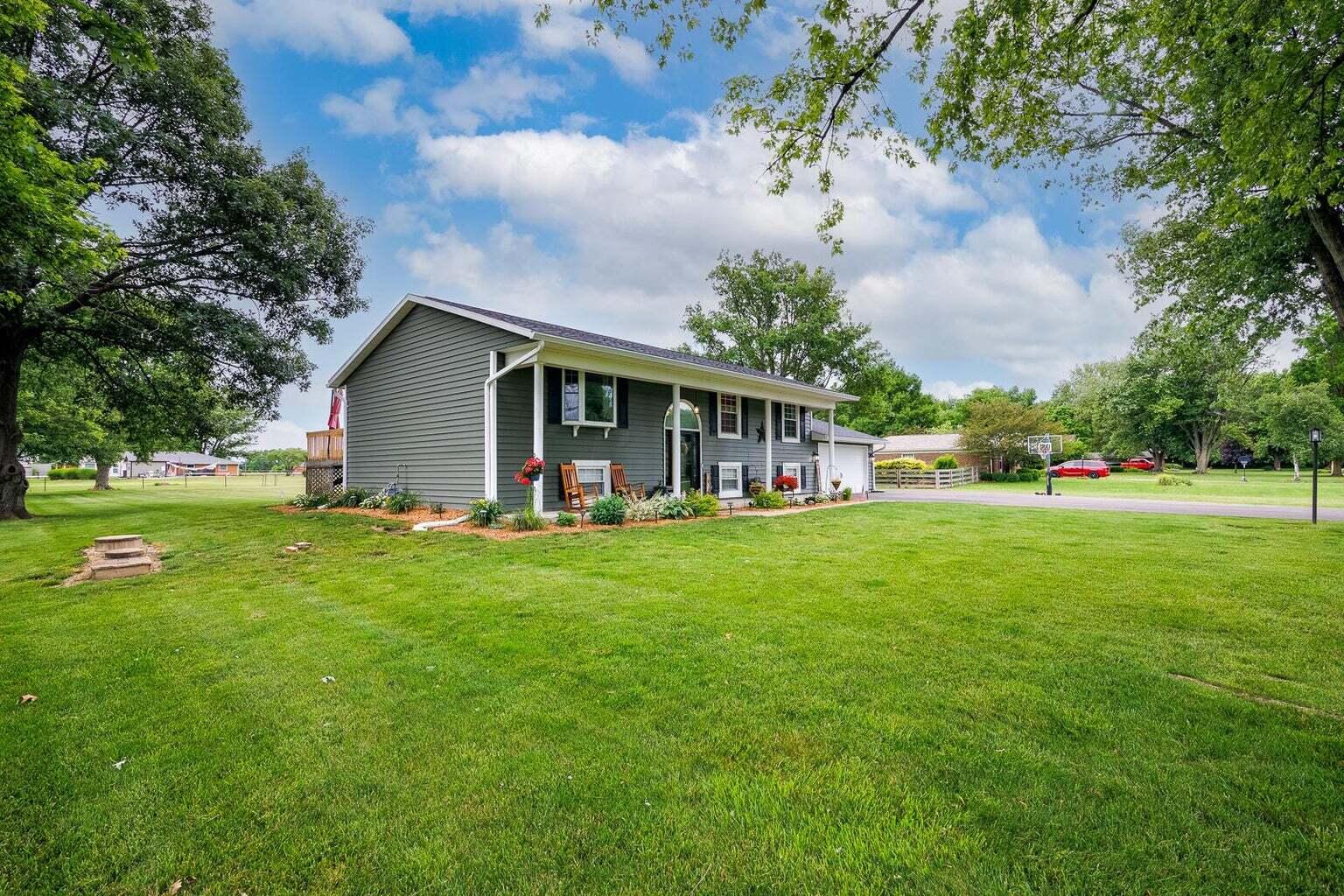 3740 Ronda Court Springfield, OH 45502 - Photo 4 of 21