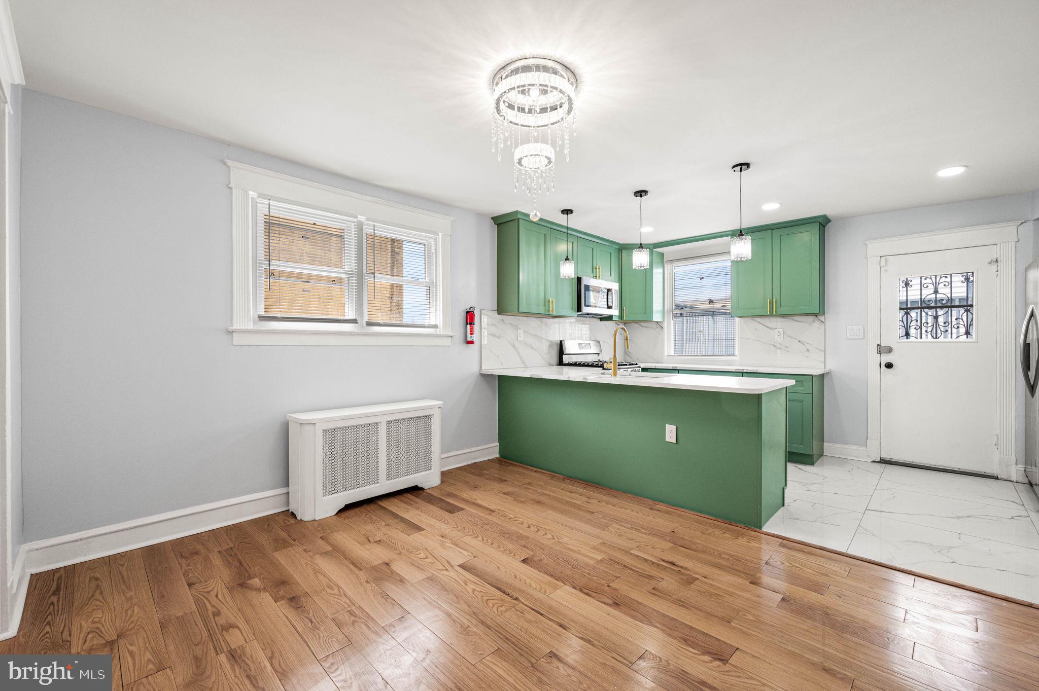 238 Heather Road Upper Darby, PA 19082 - Photo 9 of 30