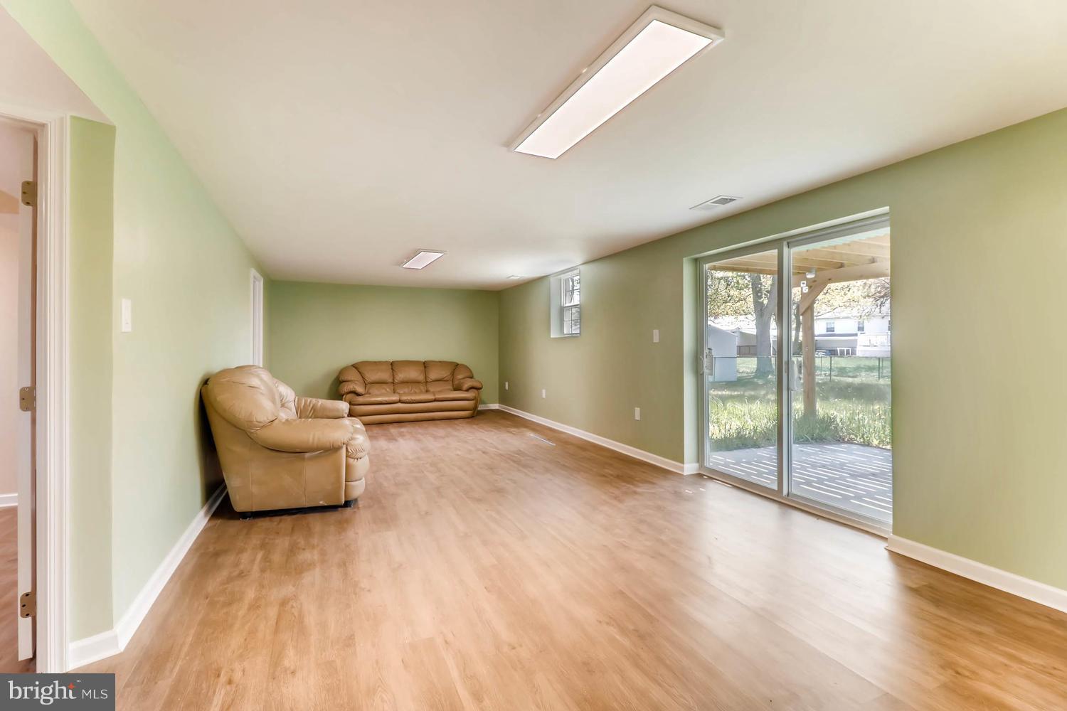 8611 Pilsen Road Randallstown, MD 21133 - Photo 20 of 27 Family Room