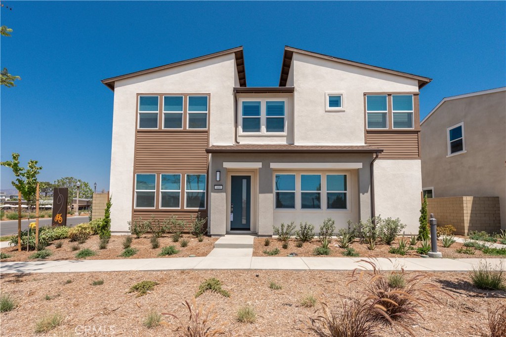 400 Loon Irvine, CA 92618 - Photo 1 of 1 a front view of a house with a yard