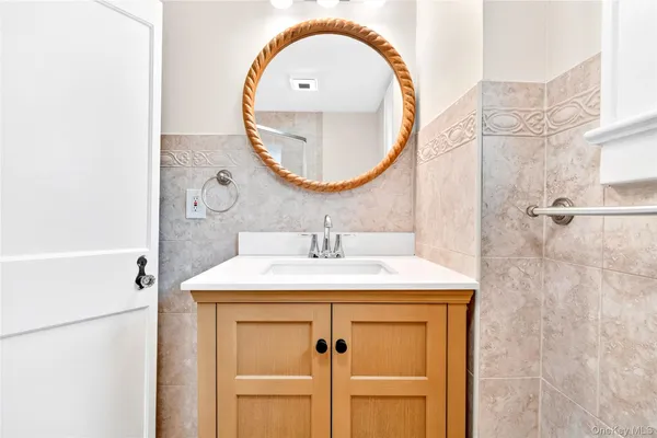 $3,000 | 98 South Main Street, Unit 98, New City, NY 10956