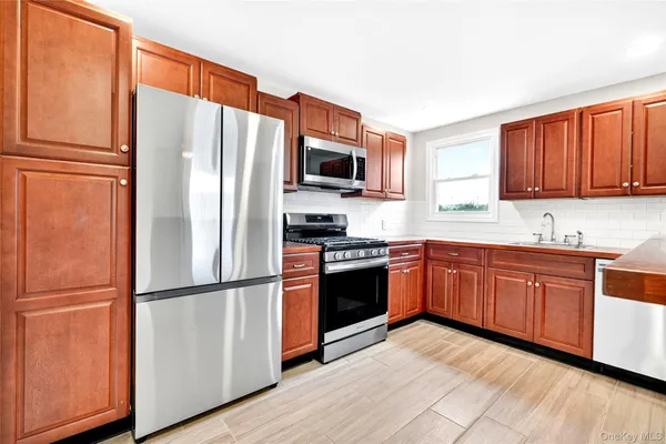 $3,000 | 98 South Main Street, Unit 98, New City, NY 10956