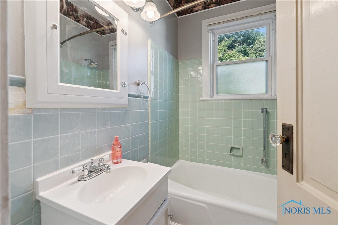 6021 Jackman Road Toledo, OH 43613 - Photo 25 of 43 Gallery Image 25