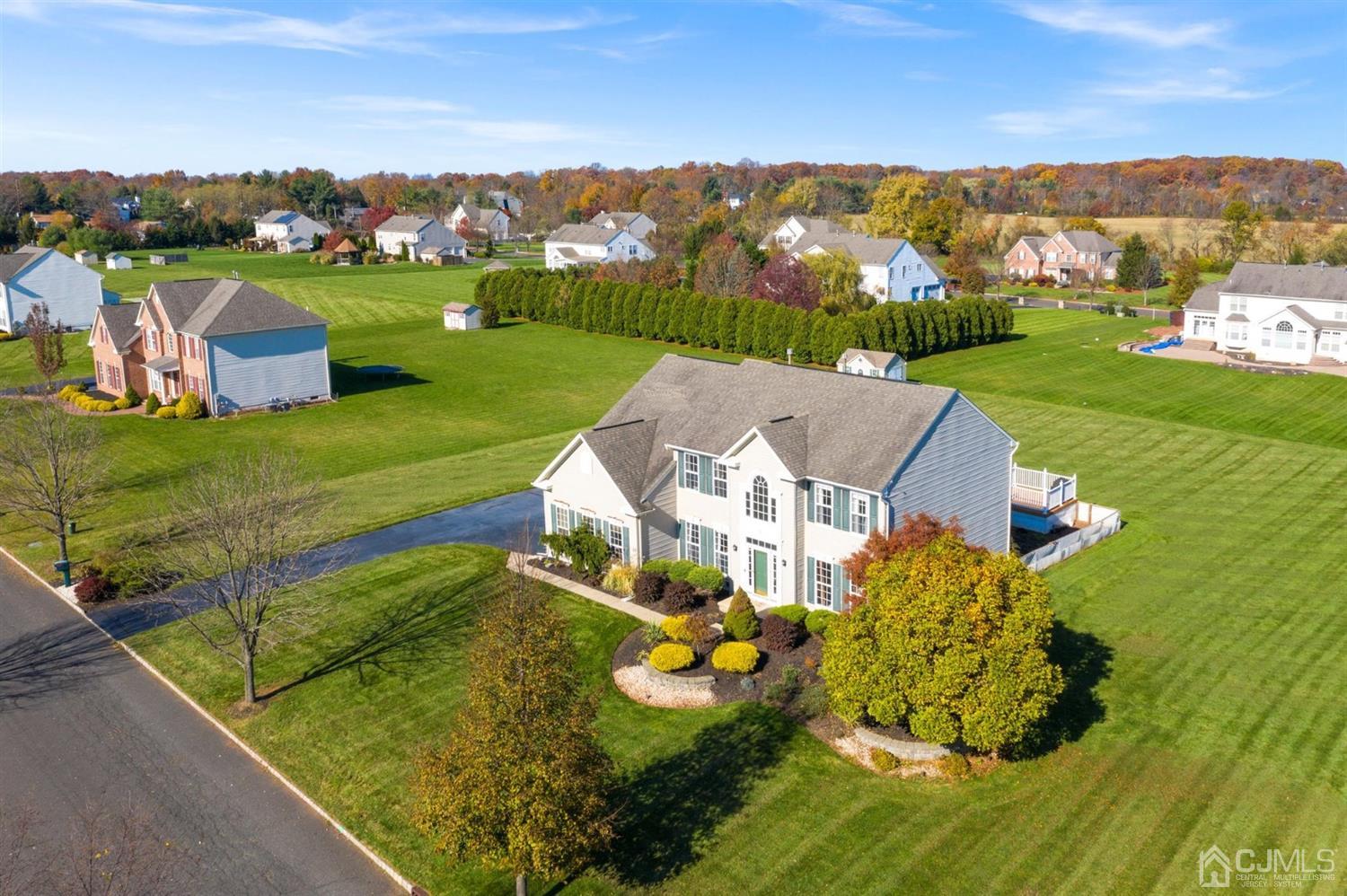 9 Sunflower Road Somerset, NJ 08873 - Photo 2 of 25 Gallery Image 2