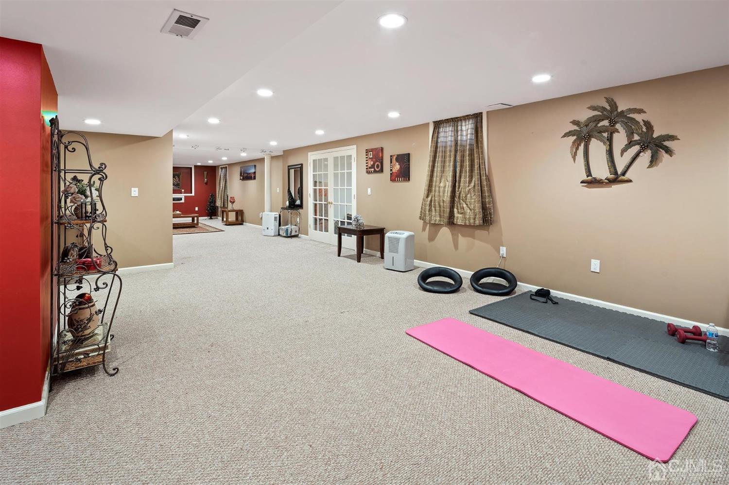 9 Sunflower Road Somerset, NJ 08873 - Photo 22 of 25 Gallery Image 22