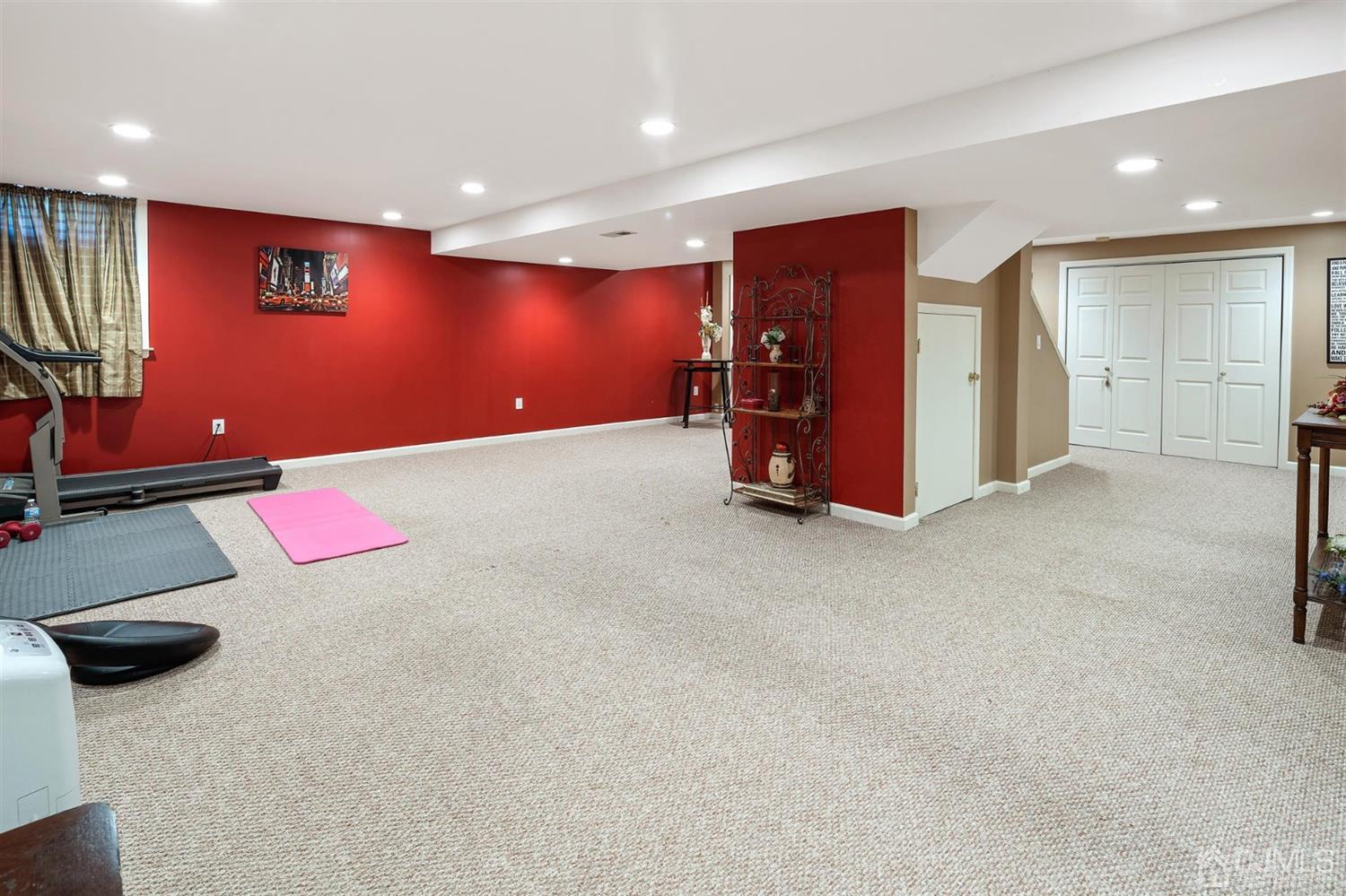 9 Sunflower Road Somerset, NJ 08873 - Photo 23 of 25 Gallery Image 23