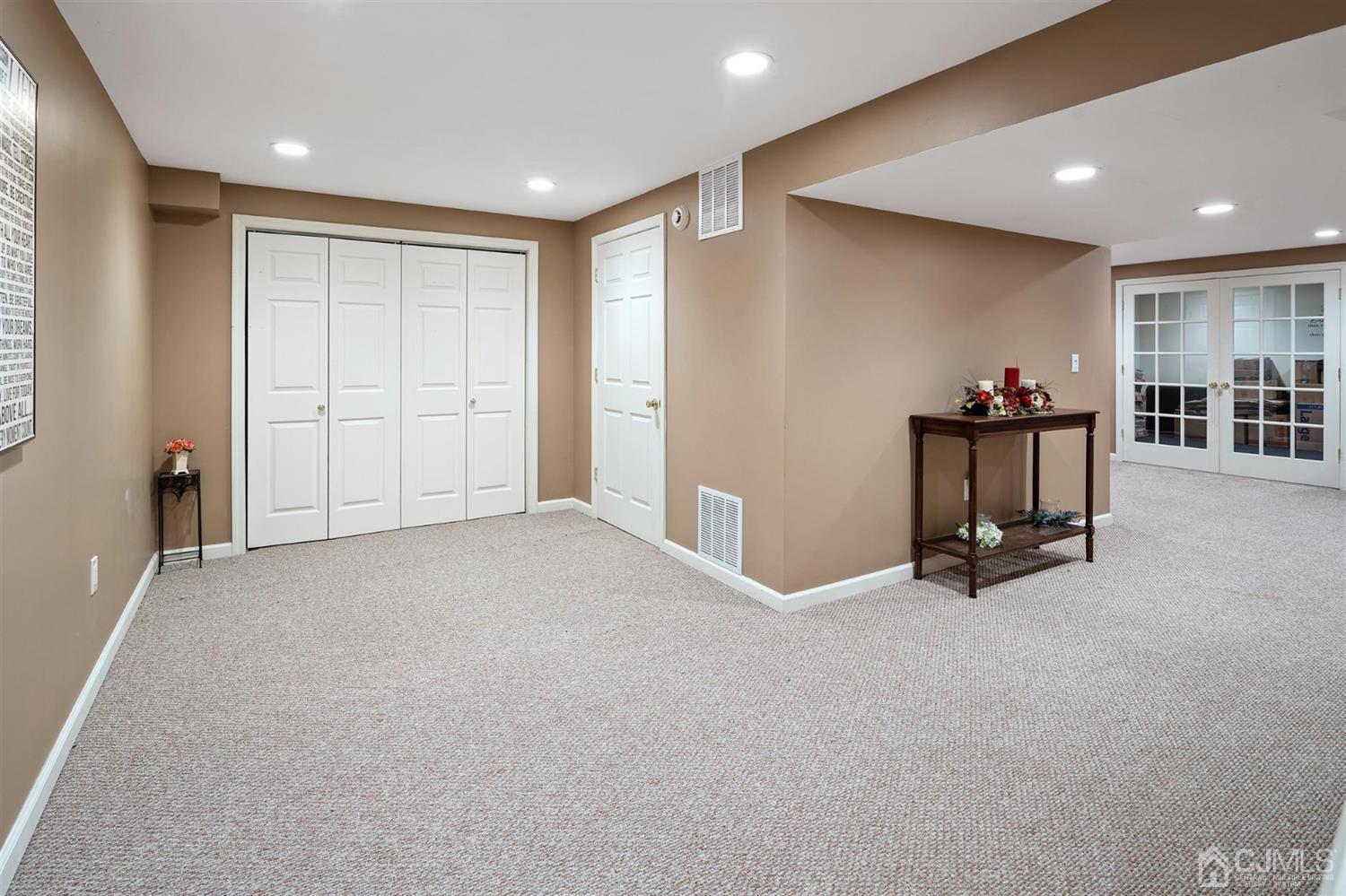9 Sunflower Road Somerset, NJ 08873 - Photo 25 of 25 Gallery Image 25