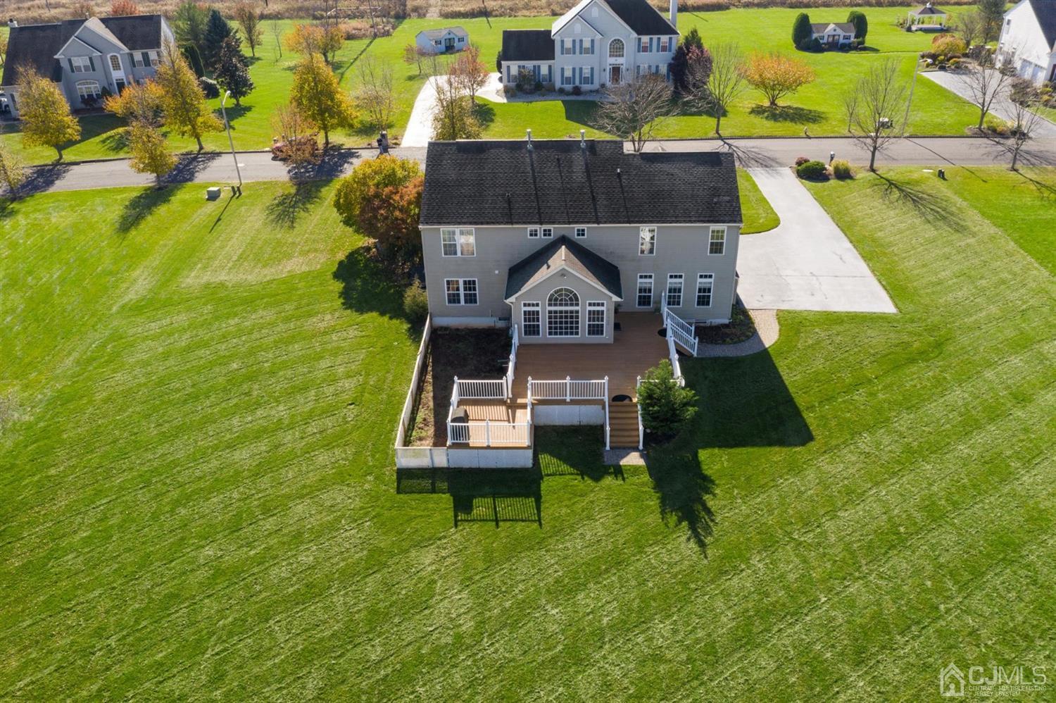 9 Sunflower Road Somerset, NJ 08873 - Photo 4 of 25 Gallery Image 4