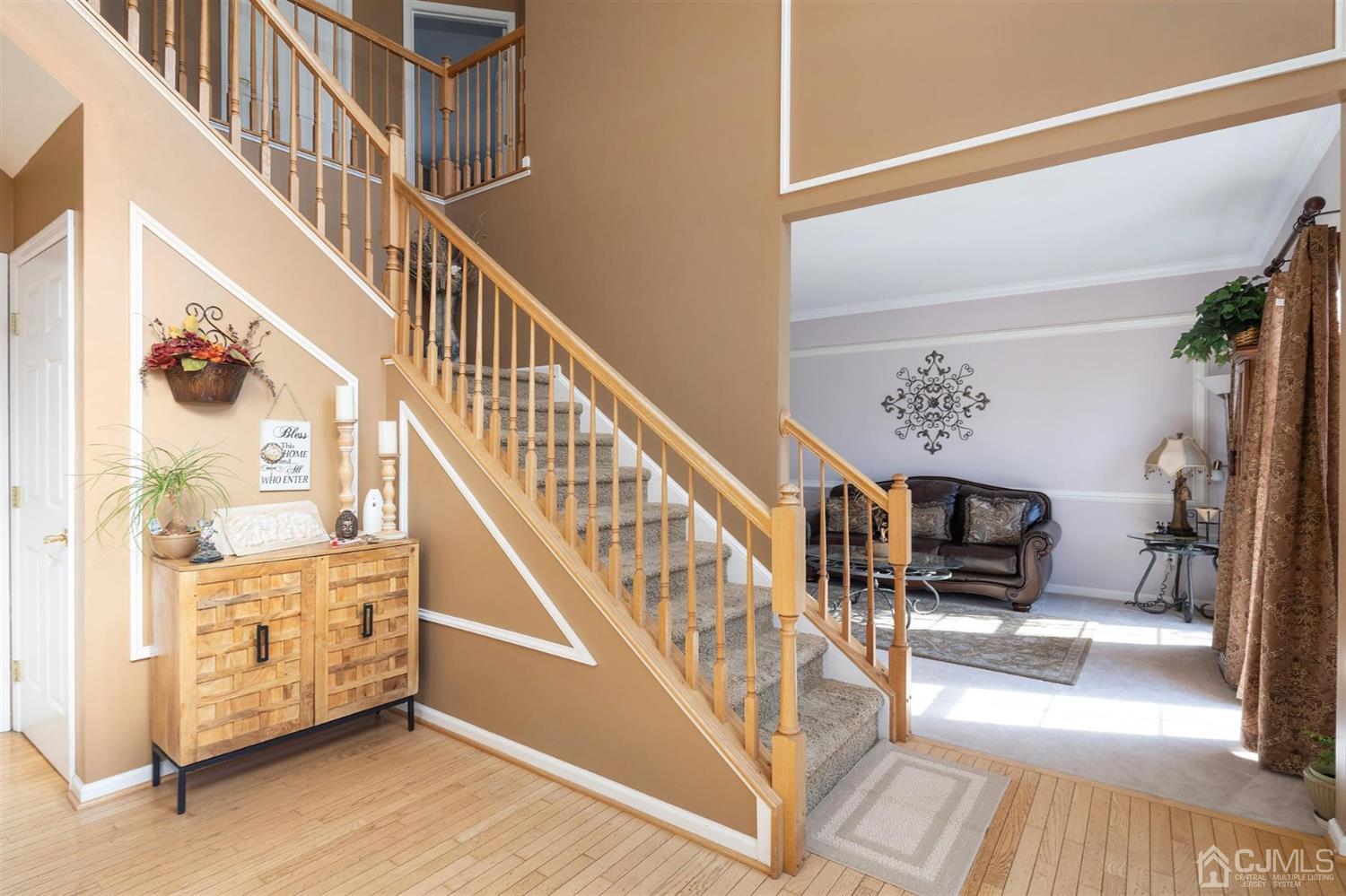 9 Sunflower Road Somerset, NJ 08873 - Photo 5 of 25 Gallery Image 5