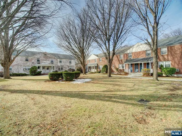 $299,999 | 57 Clark Court, Unit 57, Rutherford, NJ 07070