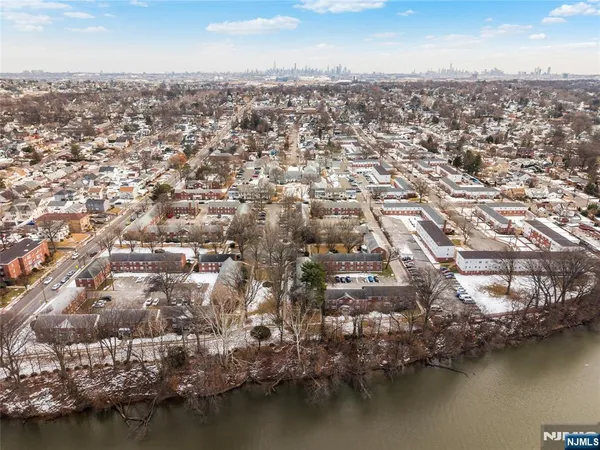 $299,999 | 57 Clark Court, Unit 57, Rutherford, NJ 07070