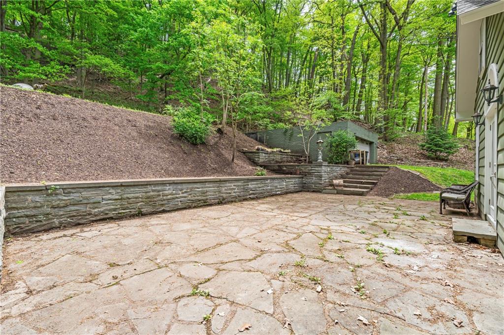 301 Redgate Road Sewickley, PA 15143 - Photo 11 of 20 BACK PATIO