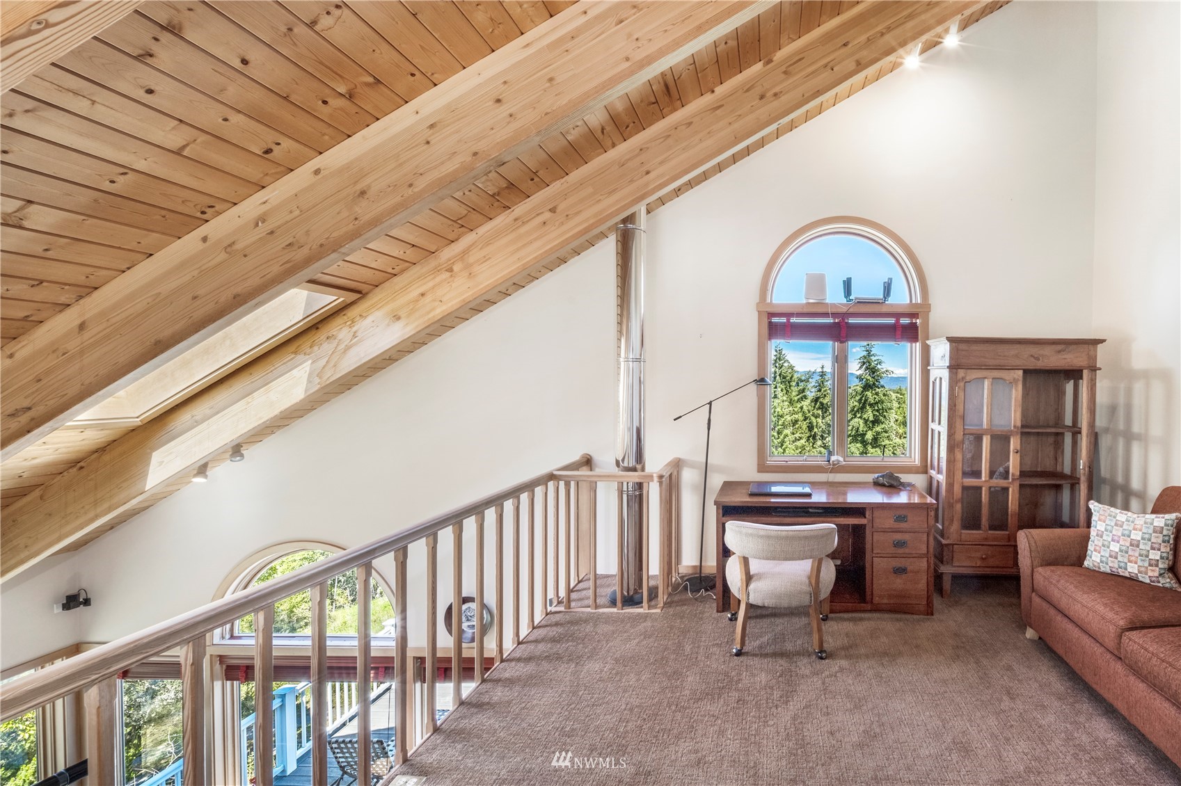 338 Sunrise Ridge Road San Juan Island, WA 98250 - Photo 20 of 39 a view of hall way with furniture