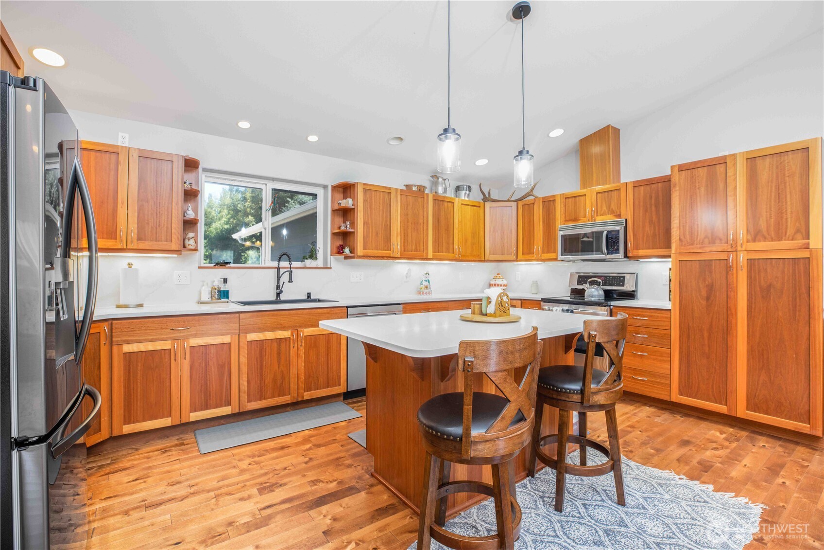 20851 Stottlemeyer Road Northeast Poulsbo, WA 98370 - Photo 7 of 40 Gallery Image 7