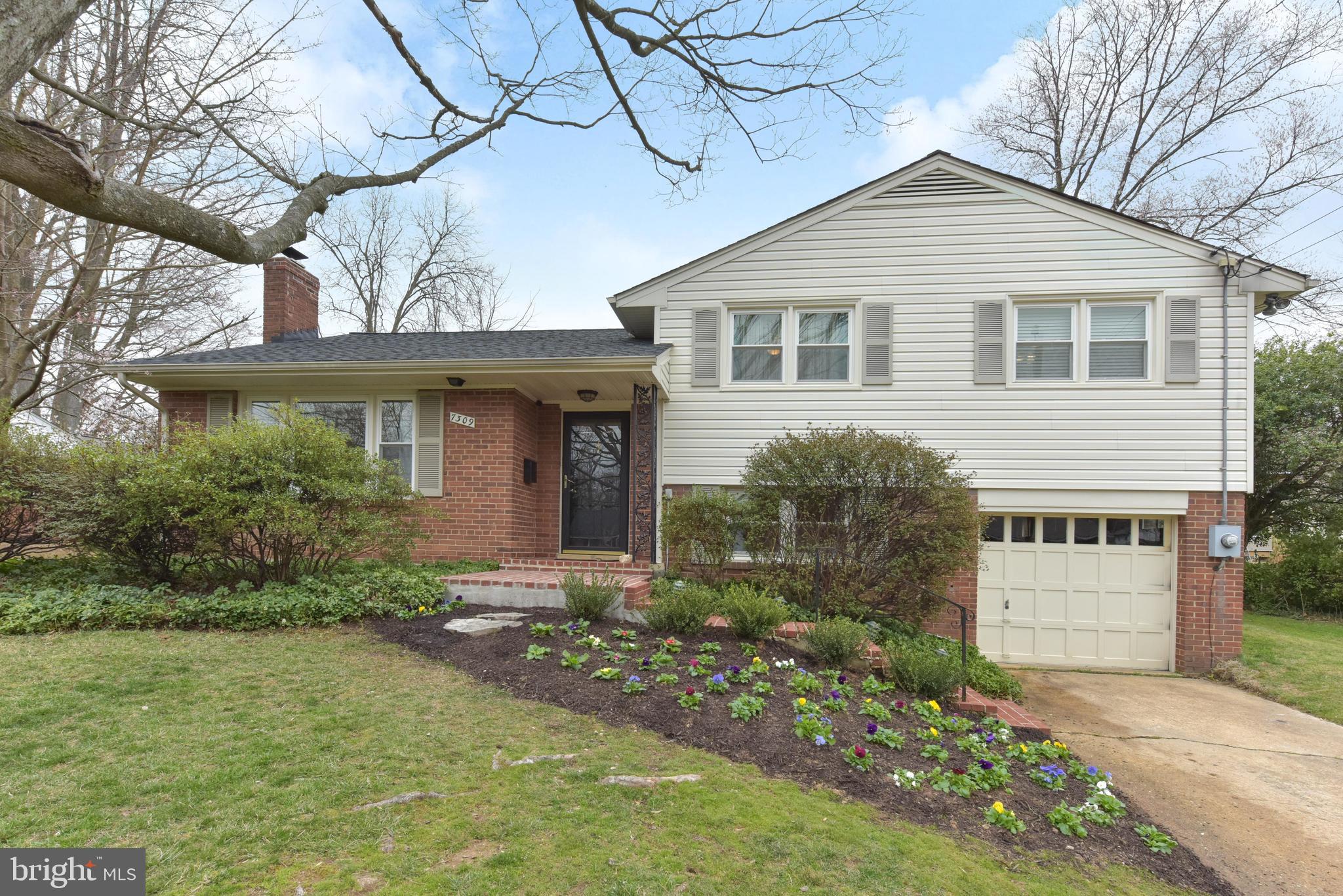 7309 Dunston Street Springfield, VA 22151 - Photo 1 of 37 A Classic with A+ Curb Appeal & Amazing Interior!