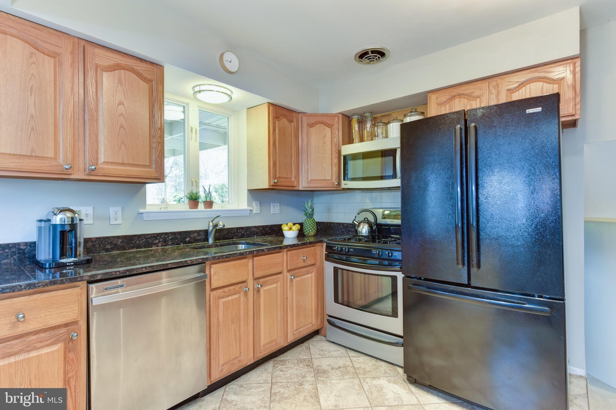 7309 Dunston Street Springfield, VA 22151 - Photo 13 of 37 Updated and ready to go