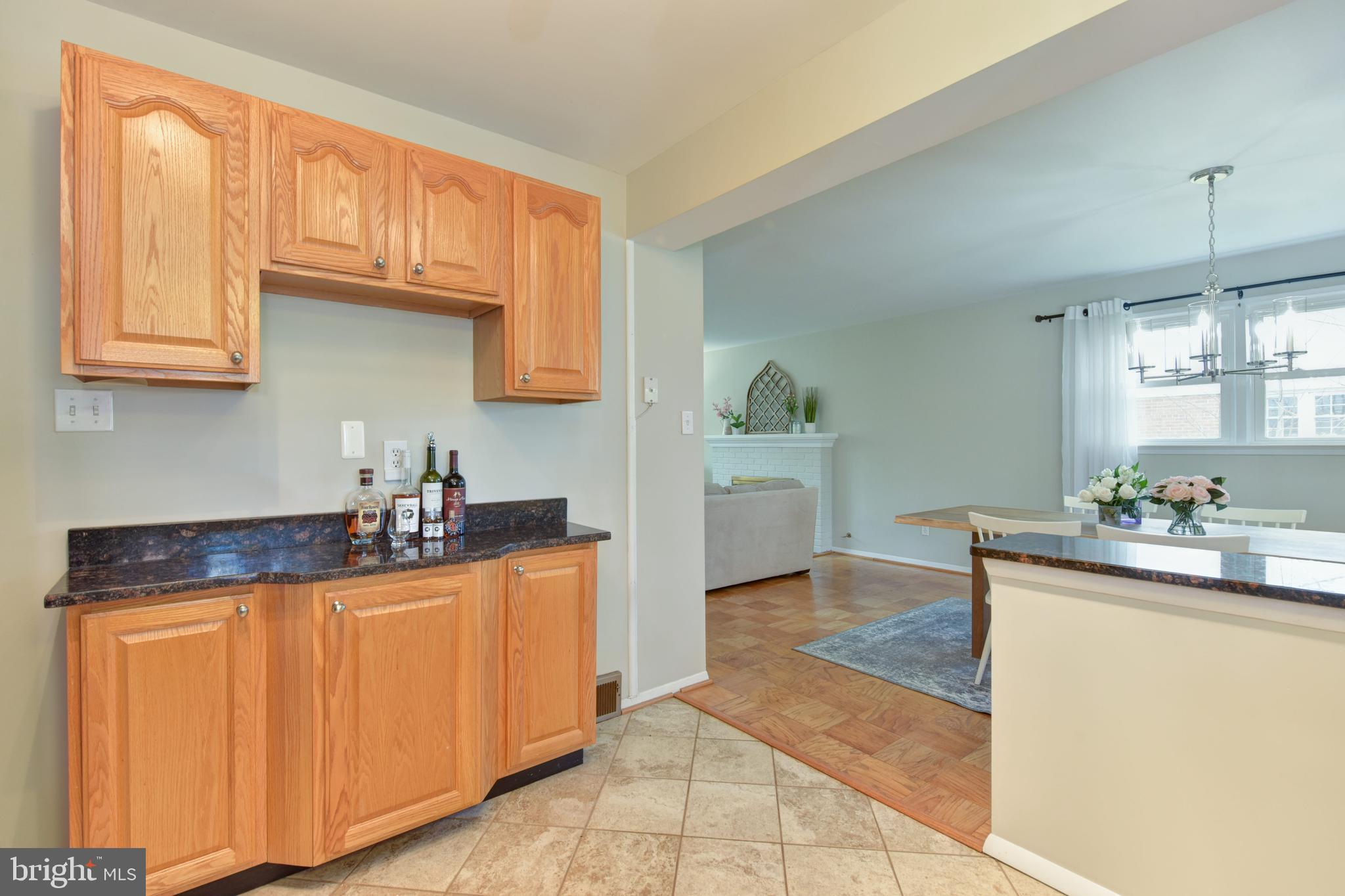 7309 Dunston Street Springfield, VA 22151 - Photo 14 of 37 Great to have counter space & more cabinets above