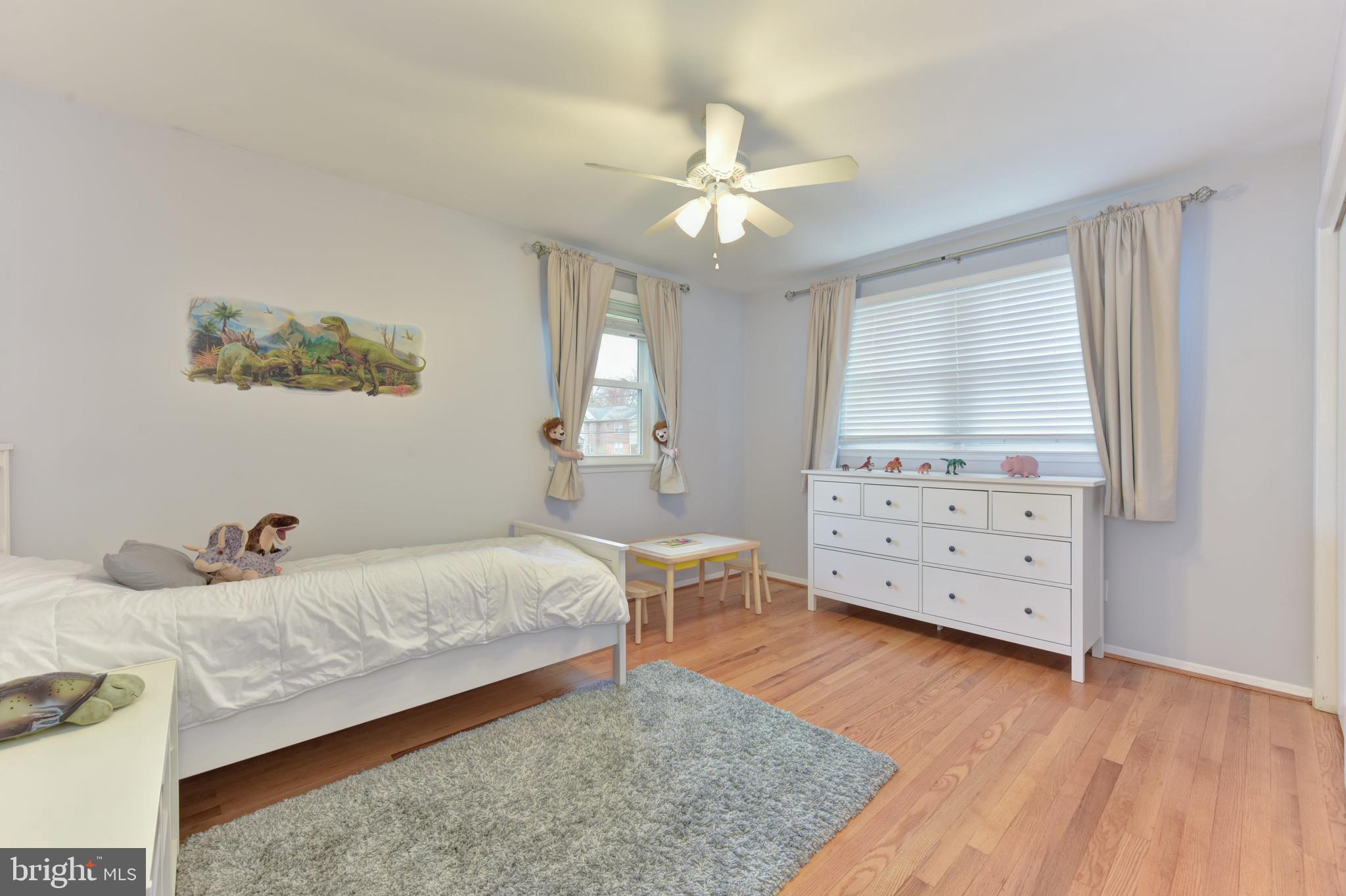 7309 Dunston Street Springfield, VA 22151 - Photo 21 of 37 Third Bedroom with windows on two sides