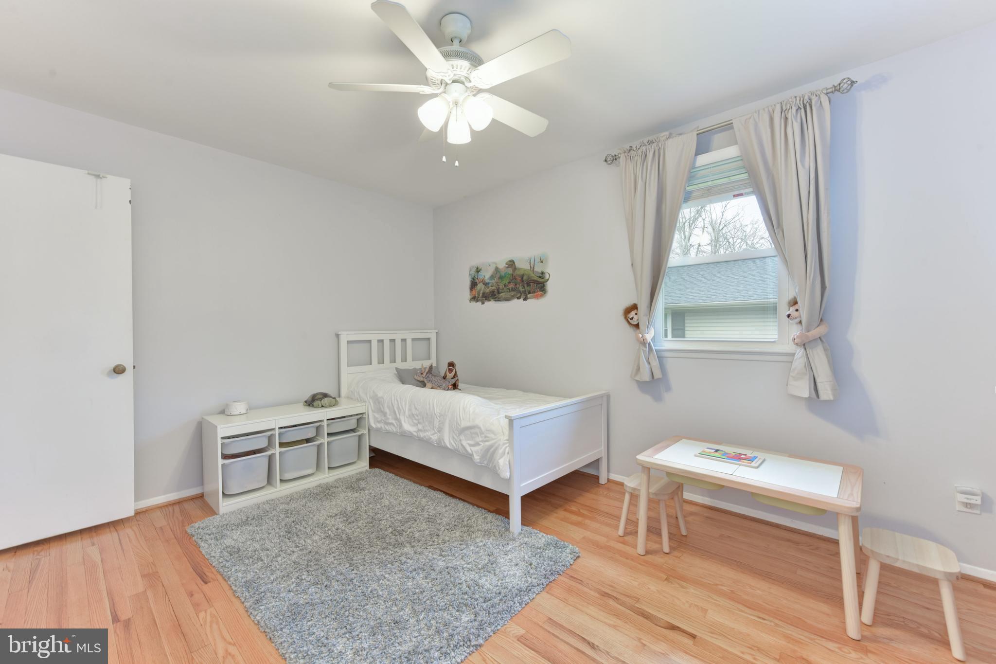 7309 Dunston Street Springfield, VA 22151 - Photo 22 of 37 Wood Floors & Ceiling Fan