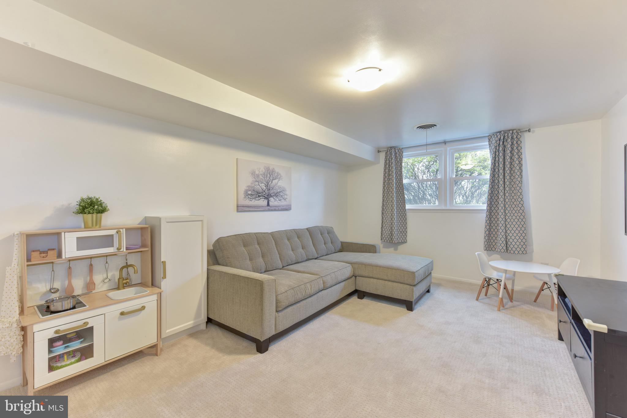 7309 Dunston Street Springfield, VA 22151 - Photo 24 of 37 Perfect place for little ones to play...